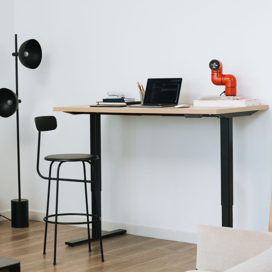 ¿Cómo organizar un escritorio en un espacio pequeño?